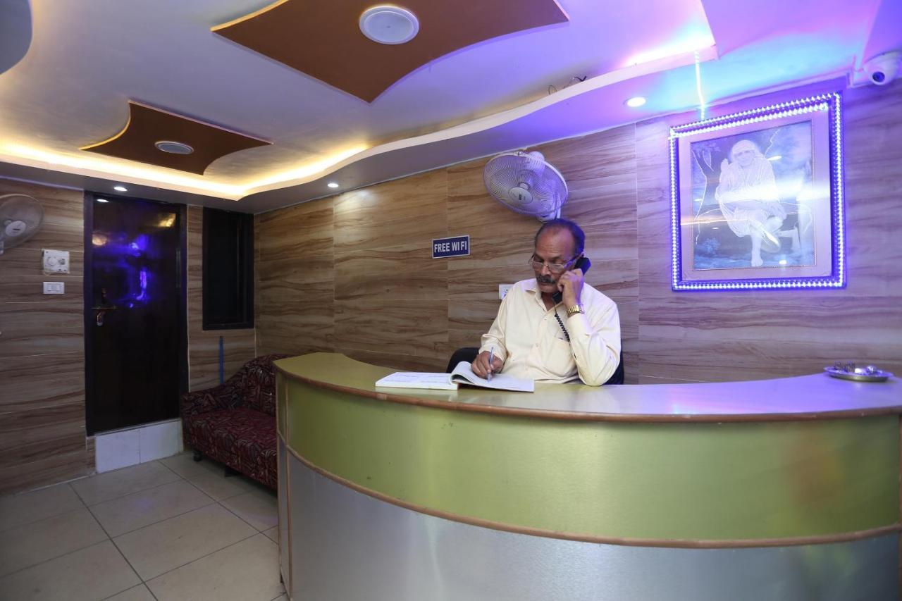 Oyo Hotel New Metro Near Phoenix United لاكناو المظهر الخارجي الصورة
